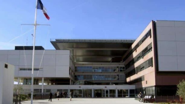 hia-sainte-anne-parvis-Web